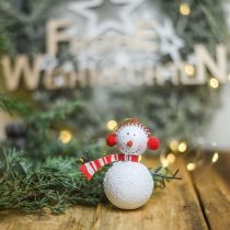 Artikel Kerstboomdecoratie sneeuwpop om op te hangen metaal 8,5/13cm 4 st