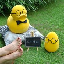 Decoratief figuur eend met bril geel, grappige zomerdecoratie, decoratieve eend geflockt