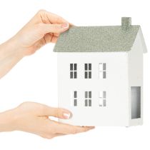 Artikel Decoratief metalen huisje in de vorm van een huis met ramen en schoorsteen, 22 cm.