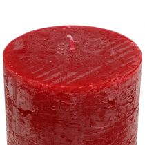 Artikel Effen gekleurde kaarsen rood 50x100mm 4st