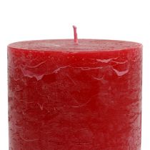 Artikel Effen gekleurde kaarsen rood 85x120mm 2st