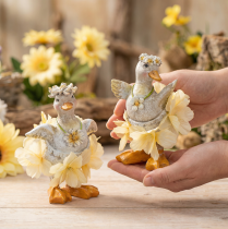 Artikel Decoratief eendje in een bloemenjurk, lente, gedetailleerd zomerdecoratieaccessoire, 11 cm, 2 stuks