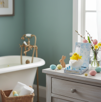 Artikel Paasdecoratie met kuikentje, chenille kuikentje in bad, geel, 9 cm