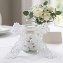 Artikel Decoratief katoenen lint met kantpatroon op een rol, geschikt voor knutselprojecten en decoratie, 25 mm breed, 10 m lang.