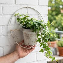 Artikel Bloempot shabby chic wanddecoratie wit metaal met ophanging Ø37cm