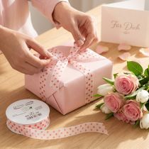 Artikel Cadeaulint met hartjes, ideaal voor creatieve verpakkingsideeën en persoonlijke cadeaus, 2,5 cm breed, 15 m lang