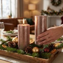 Artikel Effen koperen pilaarkaarsen, 85 mm x 200 mm, set van 2 - lange brandduur, feestelijk metallic design ter decoratie