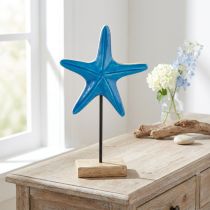 Artikel Zeester decoratie op voet maritiem natuurlijk blauw hout H25cm