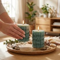 Artikel Rustieke pilaarkaarsen groen 80/65 - decoratieve kaarsenset van 2 met veilige en langdurige brandduur