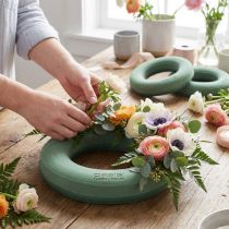 Artikel Steekschuim ring groen Ø25cm 4 stuks kransarrangement