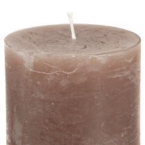 Artikel Set van 12 pilaarkaarsen in bruin, 70x80mm, door en door geverfd - Perfect voor decoratie, wellness en feesten