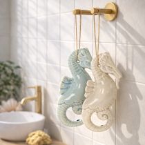 Artikel Hangende decoratie met zeepaardjes voor woonkamer en badkamer, maritieme zomerse uitstraling, 15 cm, 2 stuks