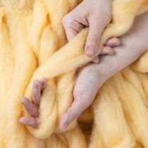 Artikel Wollen koord, wollen lint, crèmekleurig oranje, 10 meter wol voor kransen en bloemstukken