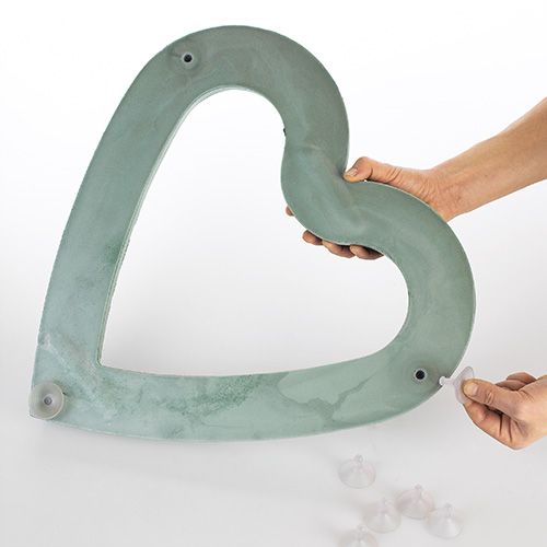 Artikel Steekschuim hart open steekmateriaal groen 38cm 2 stuks trouwdecoratie