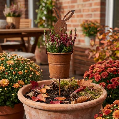 Artikel Bedplug roest konijn met emmer plantenbak vintage 5x11cm