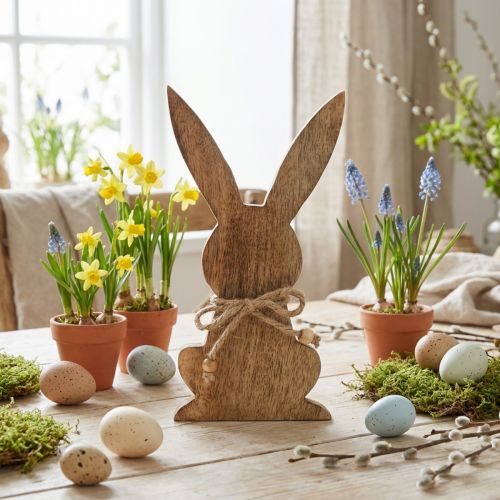 Houten konijntje zittend, mangohout, paasdecoratie natuurlijke kleuren H18.5cm | Floristik24.nl