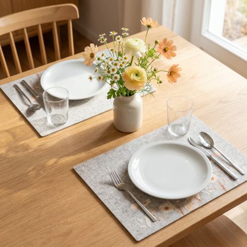 Artikel Vilten placemats met bloemenmotief – stijlvolle placemats voor natuurlijke tafeldecoratie 45x35cm 2 stuks