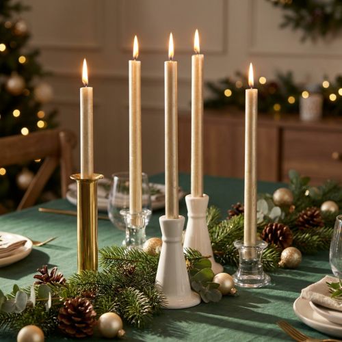Artikel Doorgekleurde dinerkaarsen lichtgoud 22×240mm – set van 12
