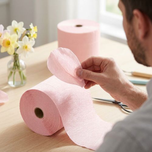 Artikel Bloem crêpe lichtroze B10cm gramgewicht 128g/m² L250cm 2 stuks