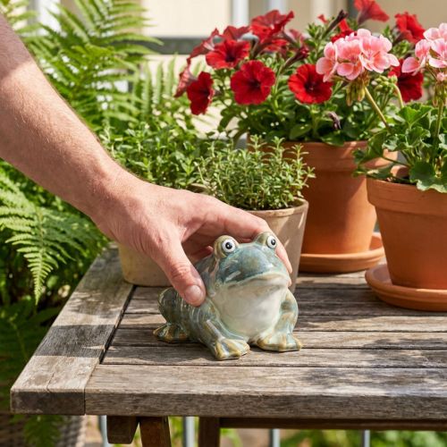 Kikkerfiguurtje, zomerdecoratie van keramiek voor huis en balkon, 12 cm | Floristik24.nl