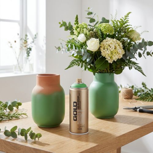 Groene matte spuitverf Montana Gold Spray Paint 400ml | Floristik24.nl