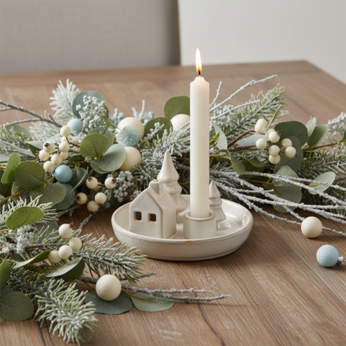Artikel Decoratieve keramische kaarsenhouder met huisje en bomen, 16 cm