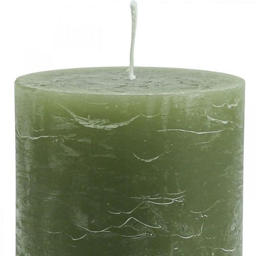 Artikel Effen kaarsen olijfgroene stompkaarsen 85×150mm 2 st