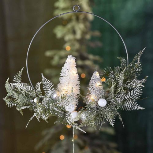 Verlichte krans met dennenbomen en ballen, Advent, winterdecoratie om op te hangen, LED-decoratiering zilver B45cm Ø30cm