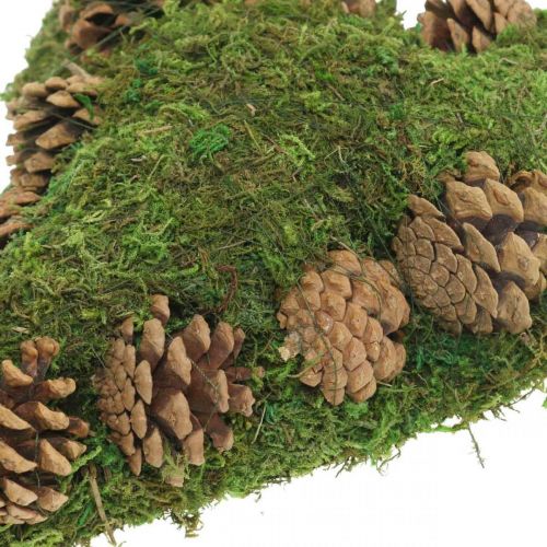 Floristik24 Grafdecoratie hart mos en kegels arrangement basis 30 × 19cm