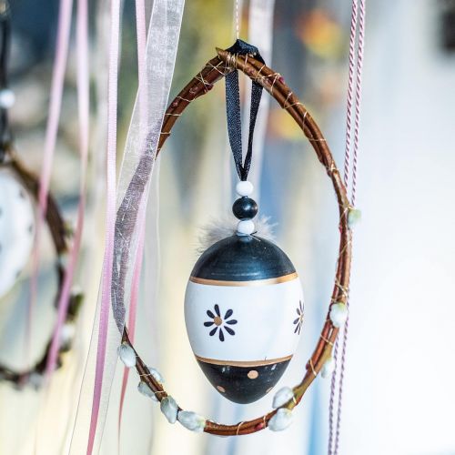 Floristik24 Paasei om op te hangen zwart, wit paasei met veer 6st