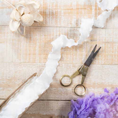 Wit gegolfd organza lint, decoratief lint, 25 mm breed, 10 m lang | Floristik24.nl