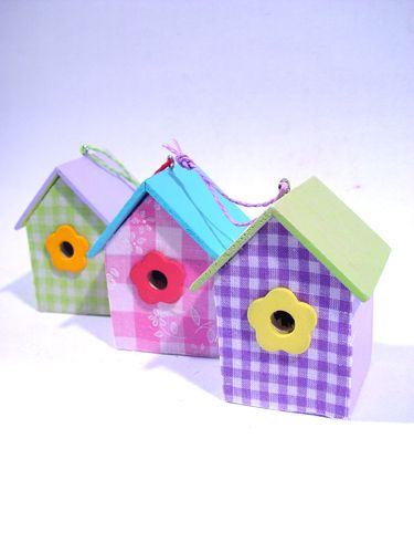 Vogelhuisjes om op te hangen 9cm 6p. sorteren | Floristik24.nl