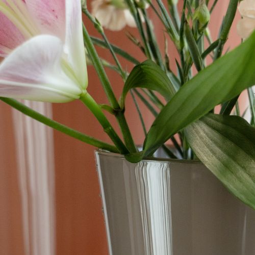 Artikel Vaas “Fizzy” Ø16cm H27cm platinagrijs 1 st