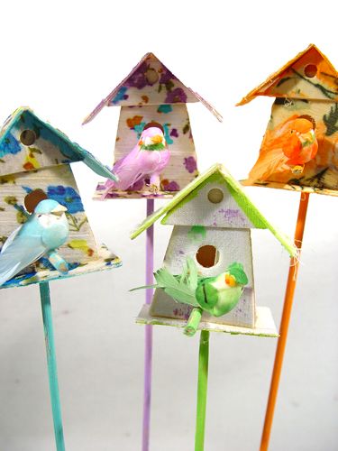 Floristik24 Vogelhuisje met vogel op de pick 3.5cm 12st