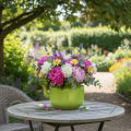 Decoratieve theepot als bloemenvaas, nostalgische retrostijl | Floristik24.nl