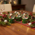 Gelukbrengende sneeuwbol met schoorsteenvegerfiguur, 4 cm, 3 stuks | Floristik24.nl