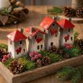 Romantische keramiekhuisjes met hartmotief – rood en natuurtinten, 11 cm – liefdevol vormgegeven winterdecoratie – 3 stuks | Floristik24.nl