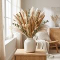 Elegante decoratie van giersttros voor bloemstukken | Floristik24.nl