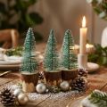Kerstdecoratie Kerstboom gesneeuwd 10cm 8st | Floristik24.nl