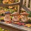 Vrolijke paddestoelfiguren met gezichtjes - diverse bruintinten, 6,5 cm - grappige decoratie voor tuin en huis - 3 stuks | Floristik24.nl