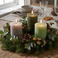 Set pilaarkaarsen, 3 tinten groen, door en door geverfd, decoratieve kaarsen voor tafeldecoratie en wellness, 70x80mm, 12 stuks | Floristik24.nl