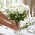 Decoratieve rozenzijdenbloemen in een bosje crème 36cm 8 st | Floristik24.nl