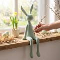 Paashaasje voor op een plank, zittend konijn, fluweelachtig, grijsgroen, 56 cm | Floristik24.nl