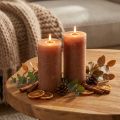 Effen karamelkleurige pilaarkaarsen, 85x200mm, set van 2, rustiek en romantisch voor decoratie en verlichting | Floristik24.nl