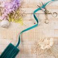 Fluweellint op een rol, decoratief lint voor het inpakken van cadeaus, 10 mm, 20 m | Floristik24.nl
