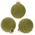 Floristik24 Kerstbal, fluweelachtig, groen, getextureerde mix, 8 cm, 12 stuks. Kerstbal, gevlokt mosgroen, plastic kerstballen, gevlokt mosgroen. Katoenen koordjes bij elke kerstbal.